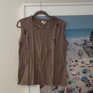 NYTT Distressed Tan Muscle Tee